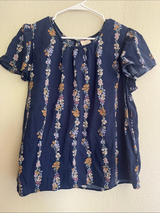 St. John's Bay Tops - (🌸 5 for $15) Navy floral blouse, breezy cotton blend XL